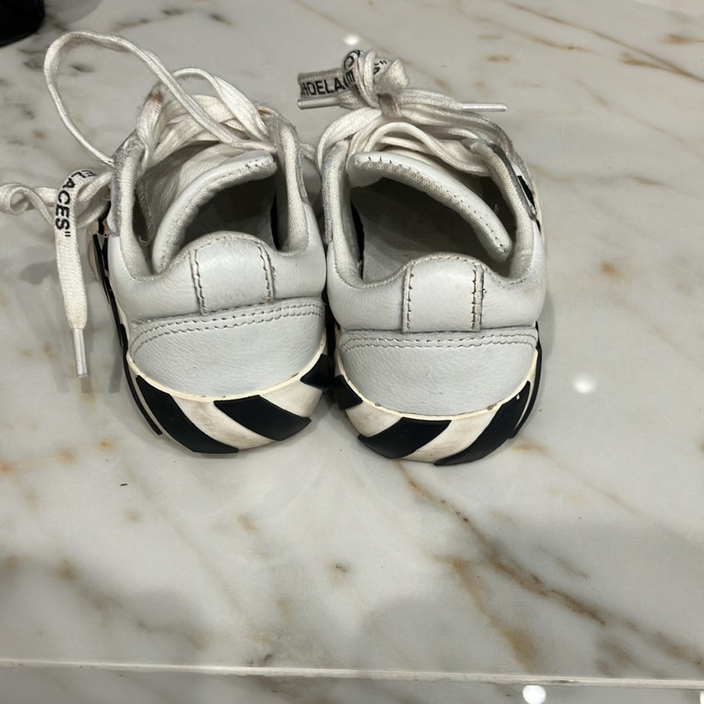 Off white - Picture 5 of 5